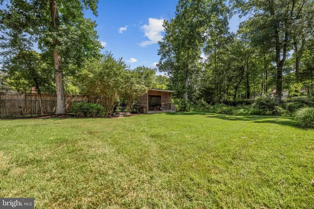 Photo of 9013 BEATTY DRIVE