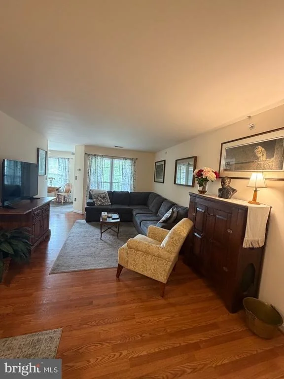 Photo of Unit 3D at 3810 NORMANDY DRIVE
