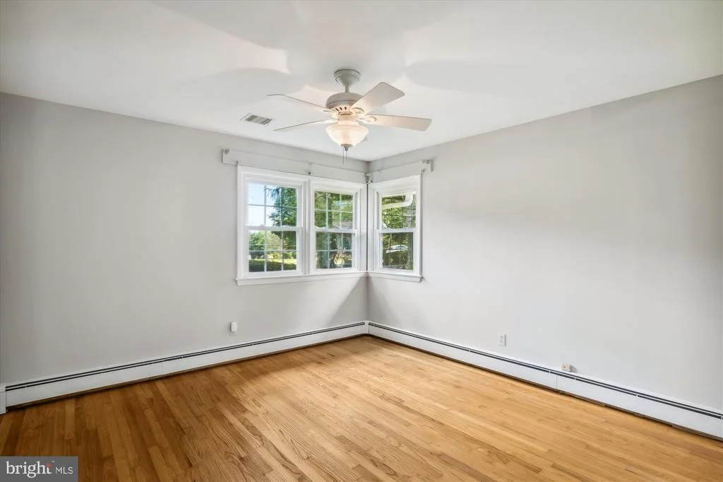 Photo of 16808 NORBROOK DRIVE