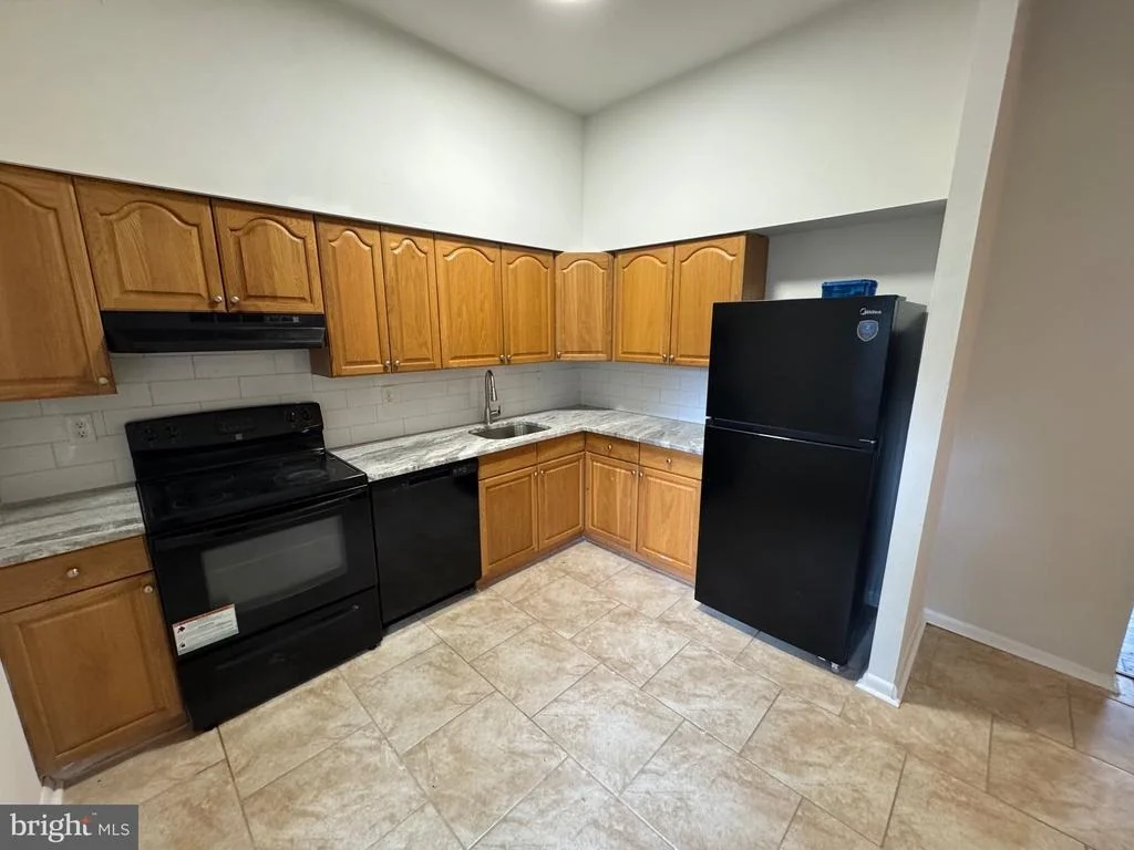 Photo of 502 BROMLEY ESTATE