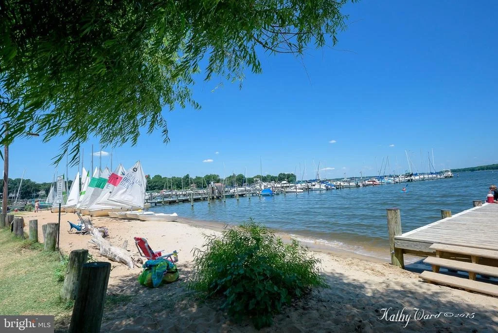 Photo of 982 HIGHPOINT DRIVE