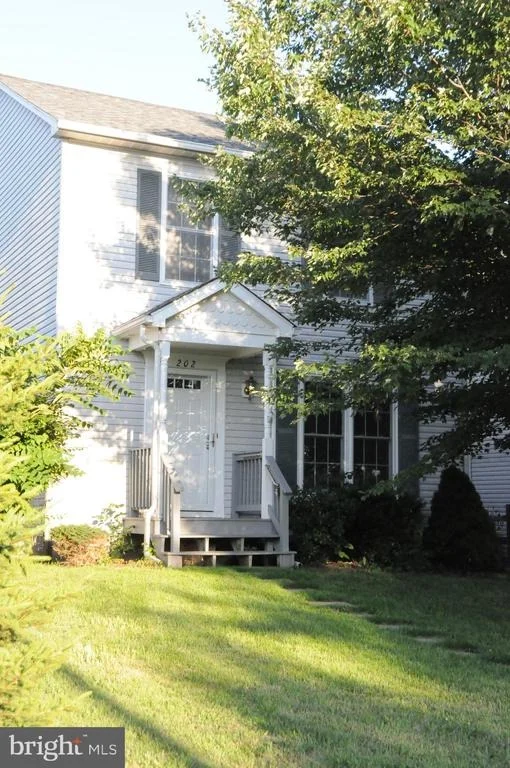 Photo of 202 4TH AVENUE