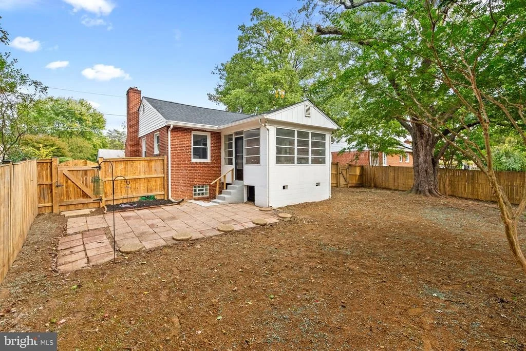 Photo of 10612 DUNKIRK DRIVE