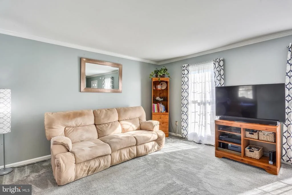 Photo of 915 POINTER RIDGE DRIVE