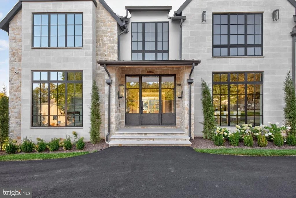 Photo of 1306 BALLANTRAE COURT