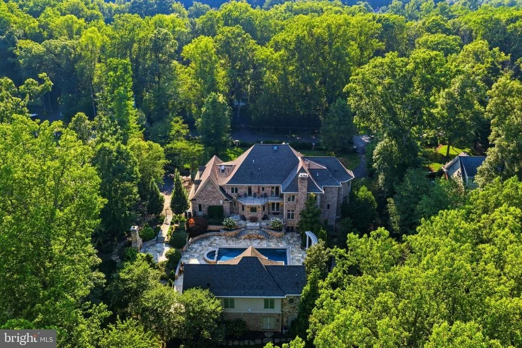 Photo of 1239 DALEVIEW DRIVE