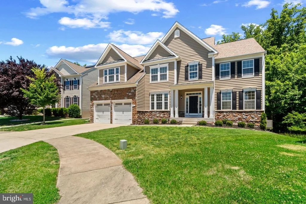 Photo of 9613 MANOR OAKS VIEW