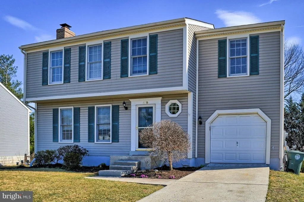 Photo of 419 NAVAHO DRIVE