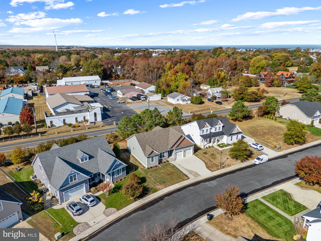 Photo of 226 UNIVERSITY DRIVE