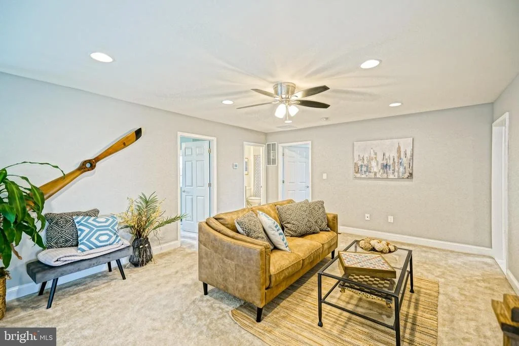 Photo of 33285 MAGGIE LANE