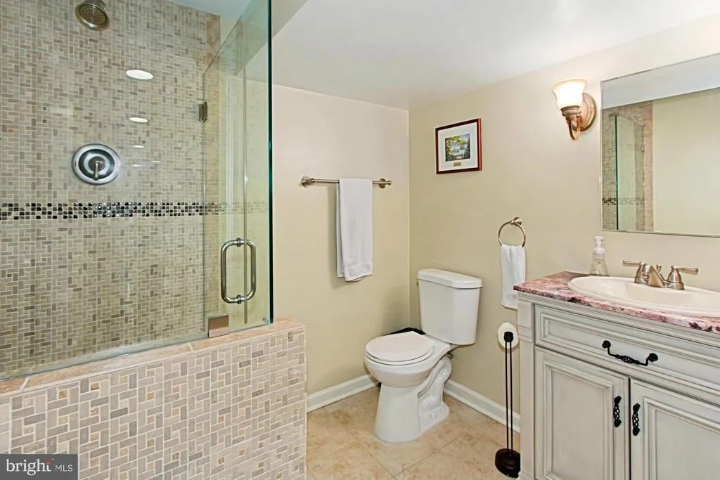 Photo of 4004 FEATHERSTONE PLACE