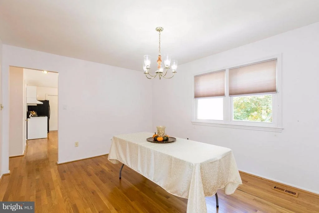 Photo of 9609 PODIUM DRIVE
