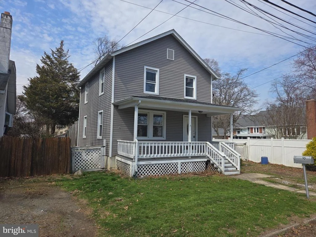 Photo of 10 HAWTHORNE AVENUE