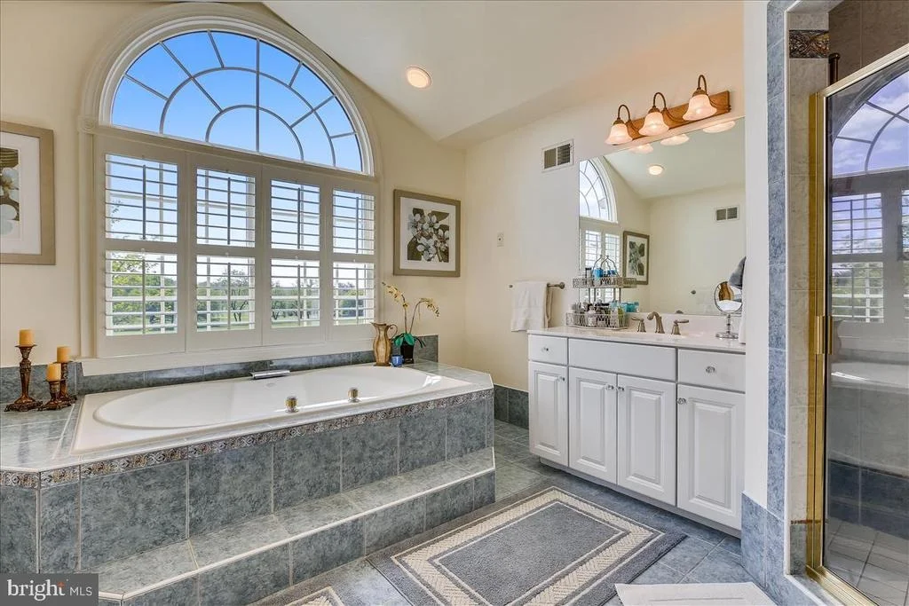 Photo of 21129 GOLF ESTATES DRIVE