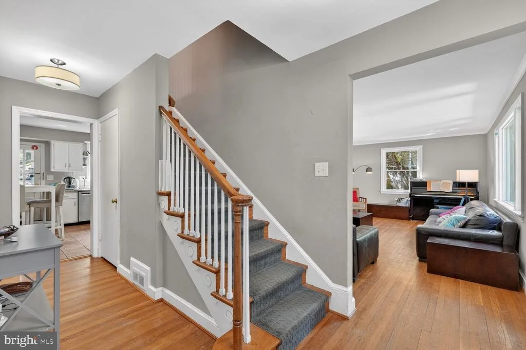 Photo of 7215 ROLLINGWOOD DRIVE