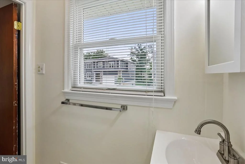 Photo of 3604 HERITAGE LANE