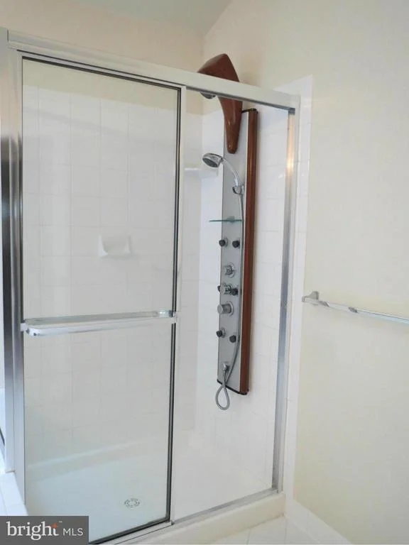 Photo of 21920 MANOR CREST LANE