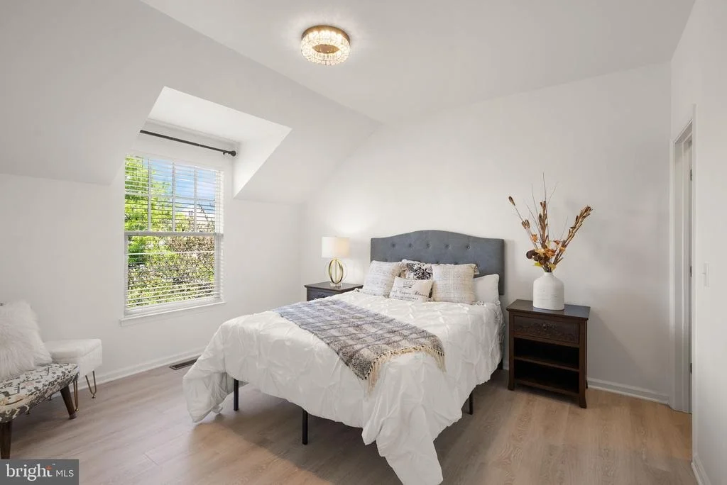 Photo of 41125 SHEFFIELD FOREST DRIVE
