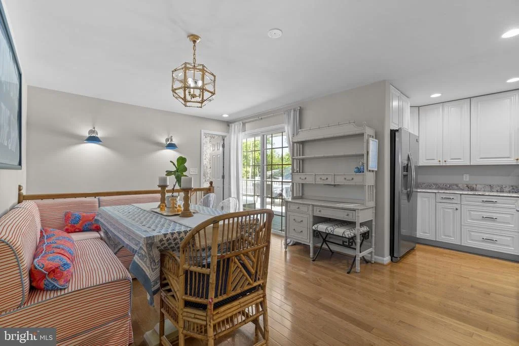 Photo of 52 SUNSET DRIVE
