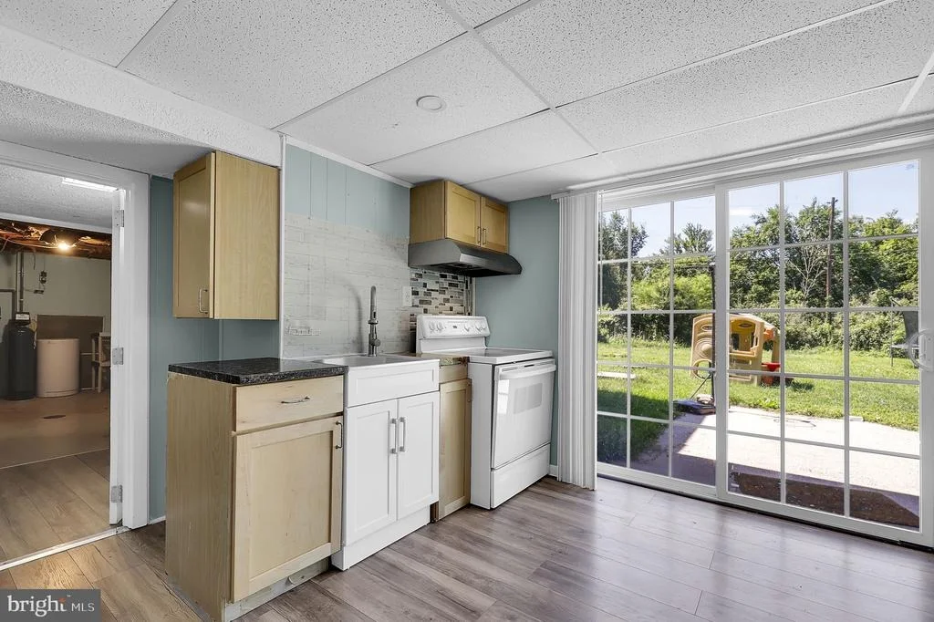 Photo of 6621 WILLIS LANE