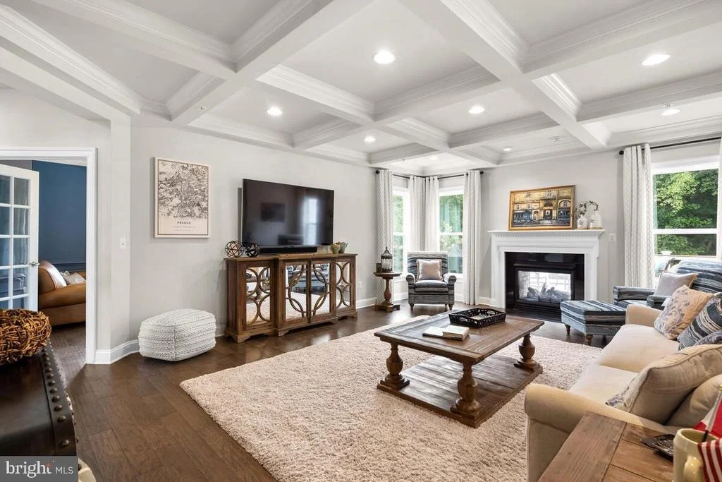 Photo of 17110 OLD VIC BOULEVARD