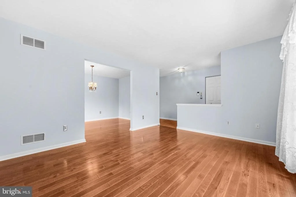Photo of 704 COLLIER COURT