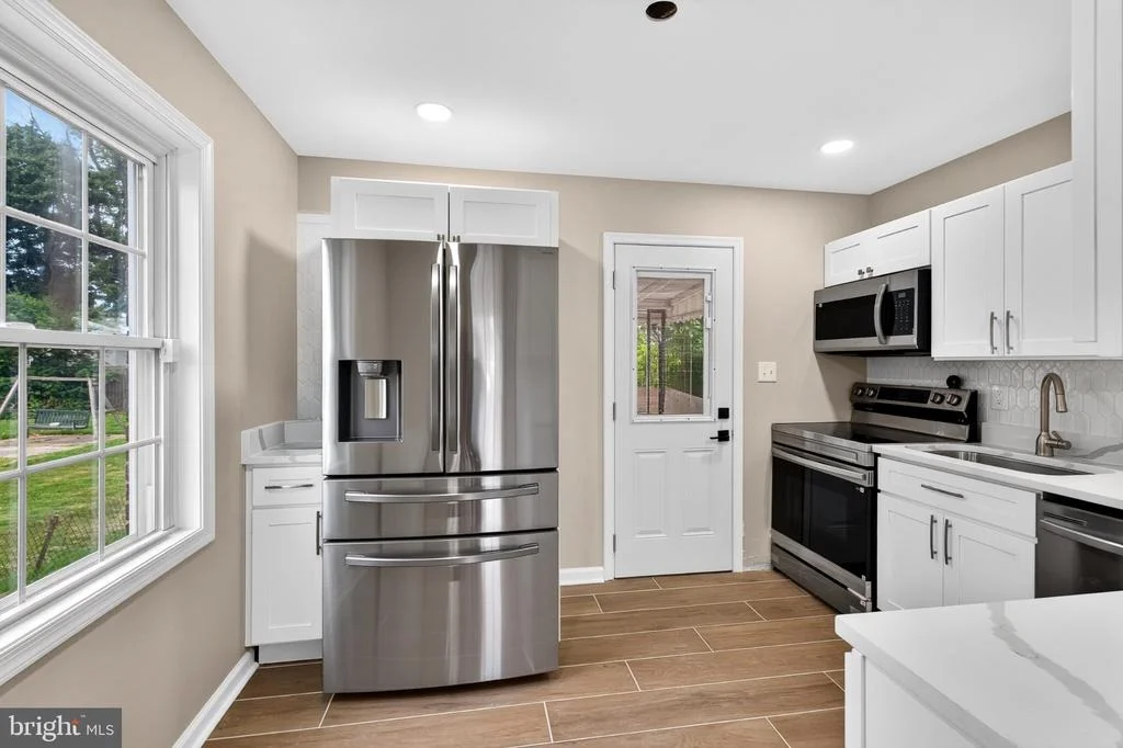 Photo of 1132 STEPHEN DRIVE