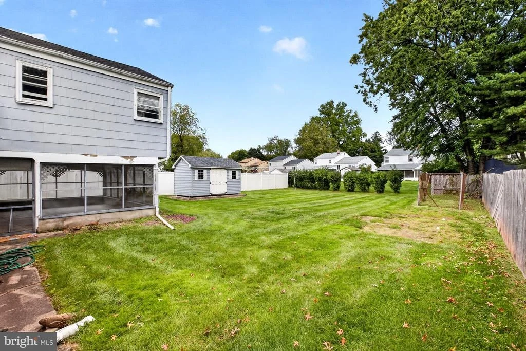 Photo of 6 WICKFORD AVENUE