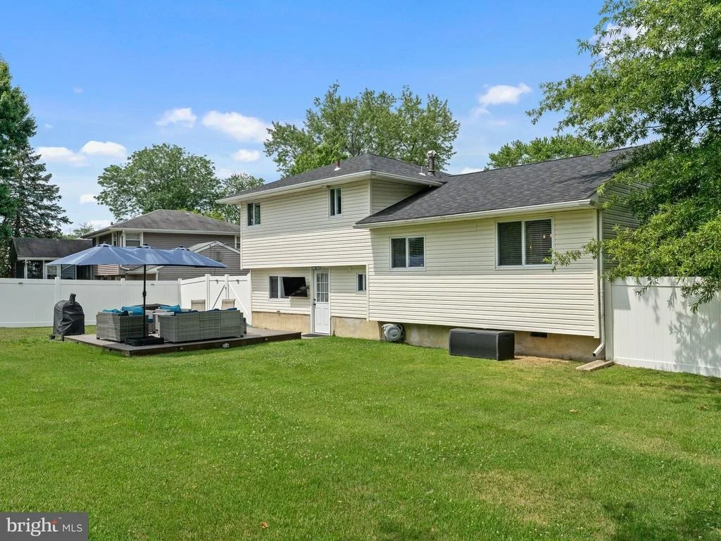 Photo of 52 LONGWOOD DRIVE