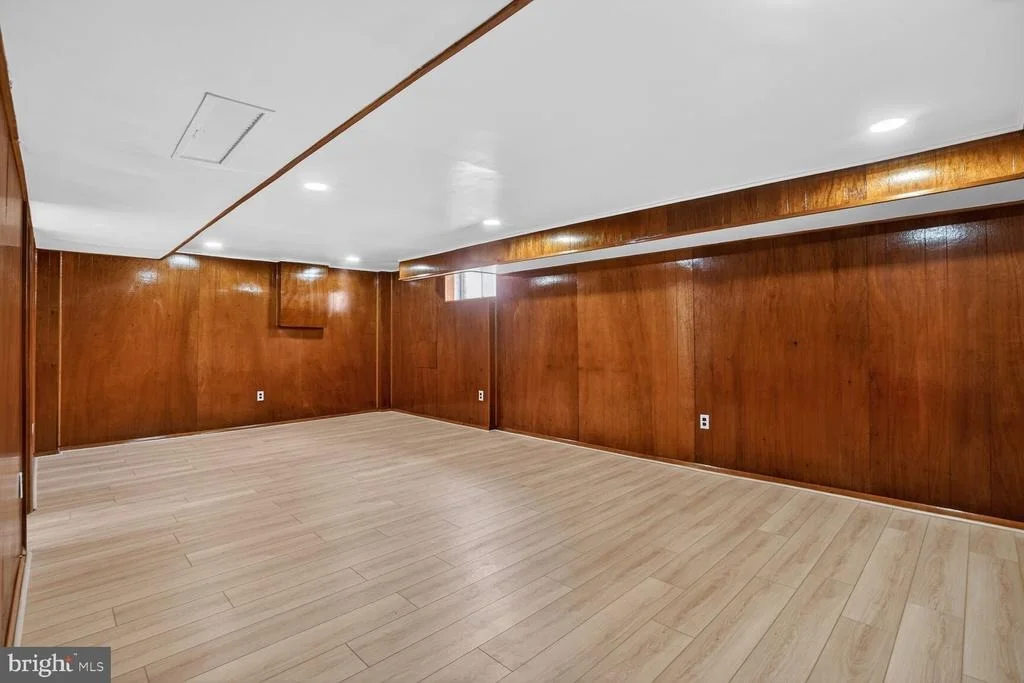 Photo of 3601 CREST DRIVE