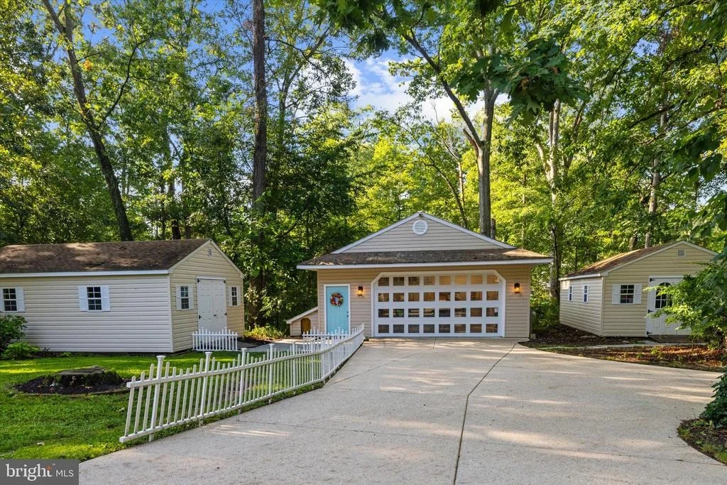 Photo of 606 SANDY HILL ROAD