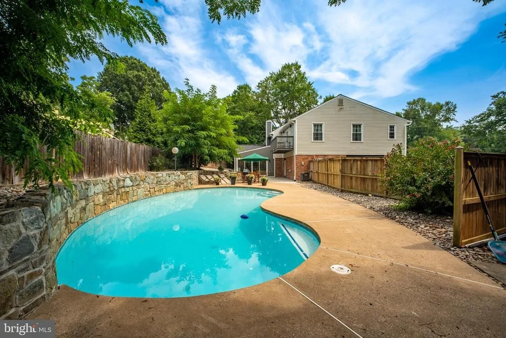 Photo of 8354 OLD DOMINION DRIVE