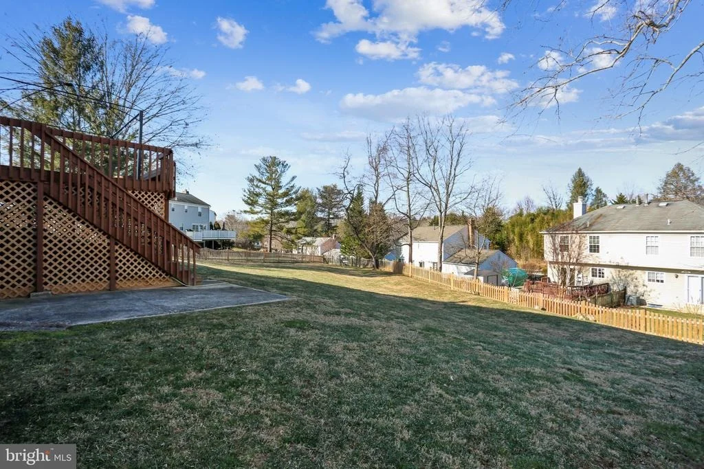 Photo of 915 POINTER RIDGE DRIVE