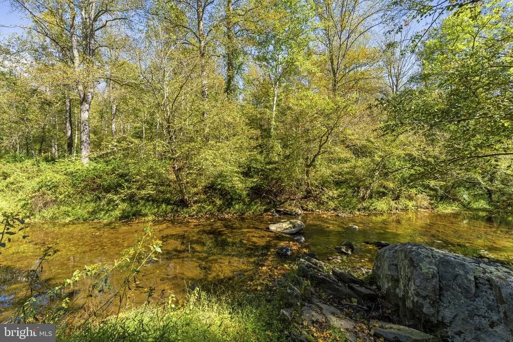 Photo of 207 GRAND VIEW ROAD
