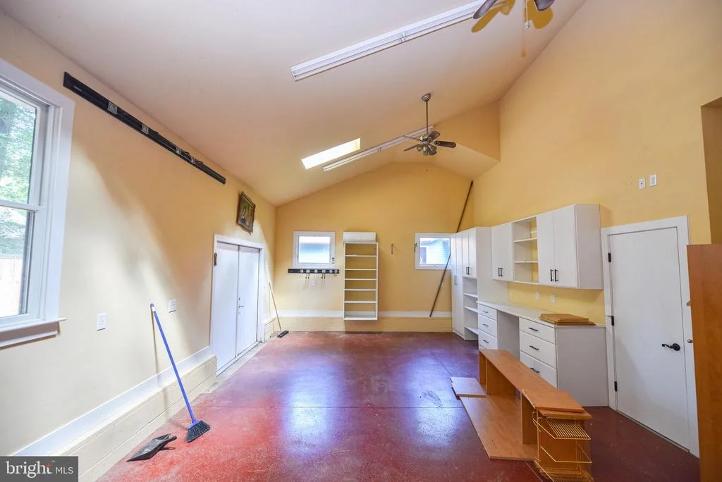 Photo of 39 N PRIMROSE LANE