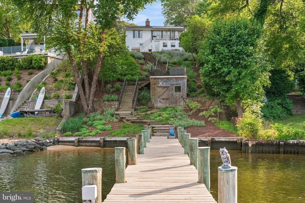 Photo of 1210 SEVERNVIEW DRIVE