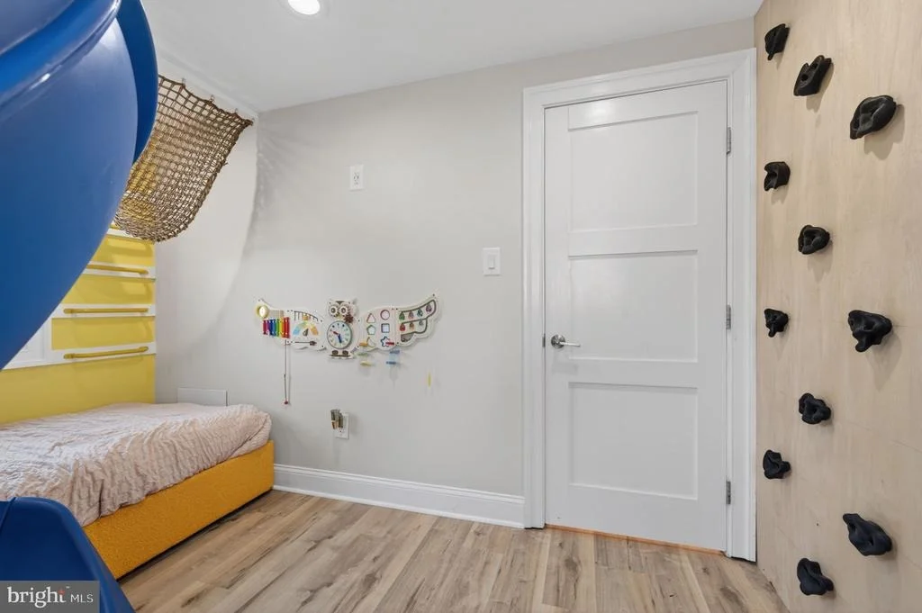 Photo of 4202 MINSTRELL LANE