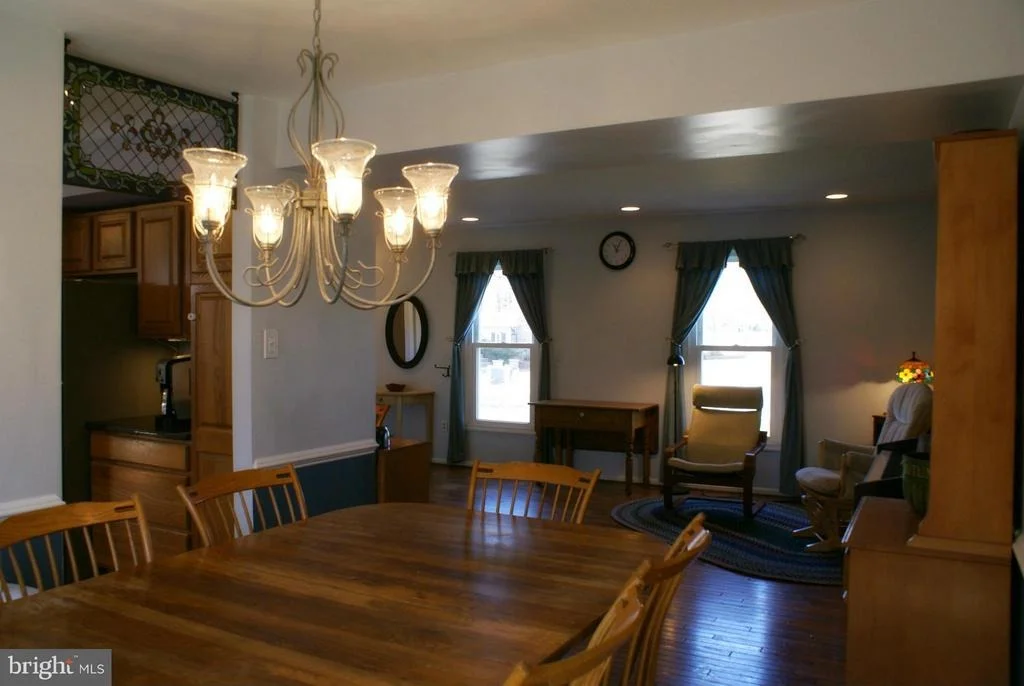 Photo of 180 STONEYBROOK COURT