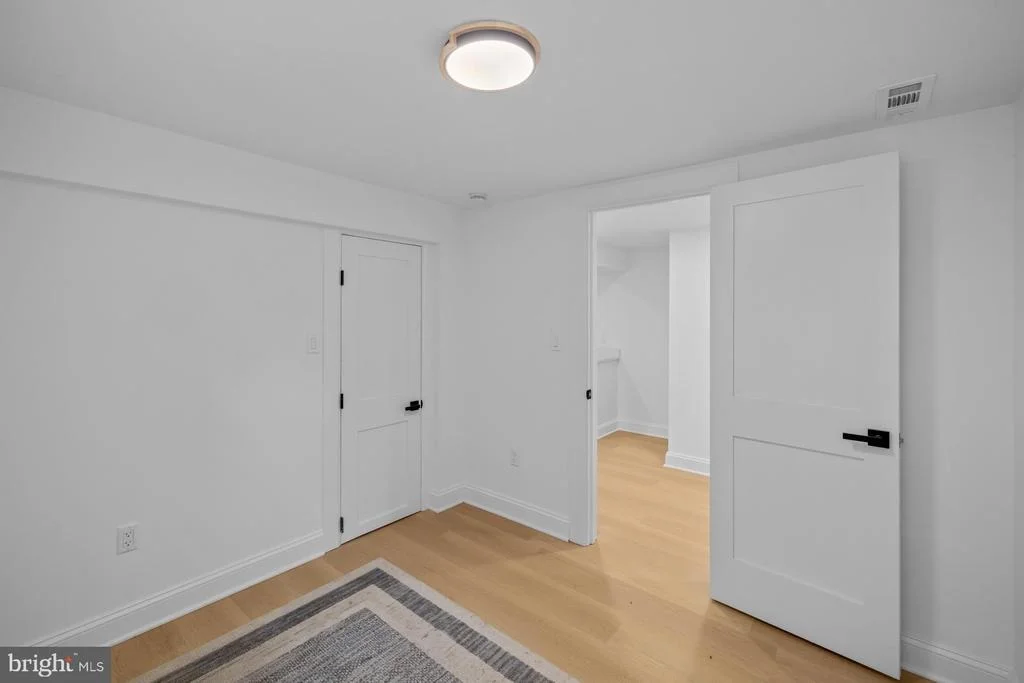 Photo of 536 ONEIDA PLACE NW