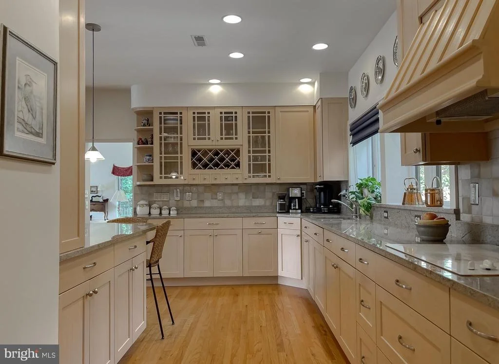 Photo of 369 DEER DRIVE