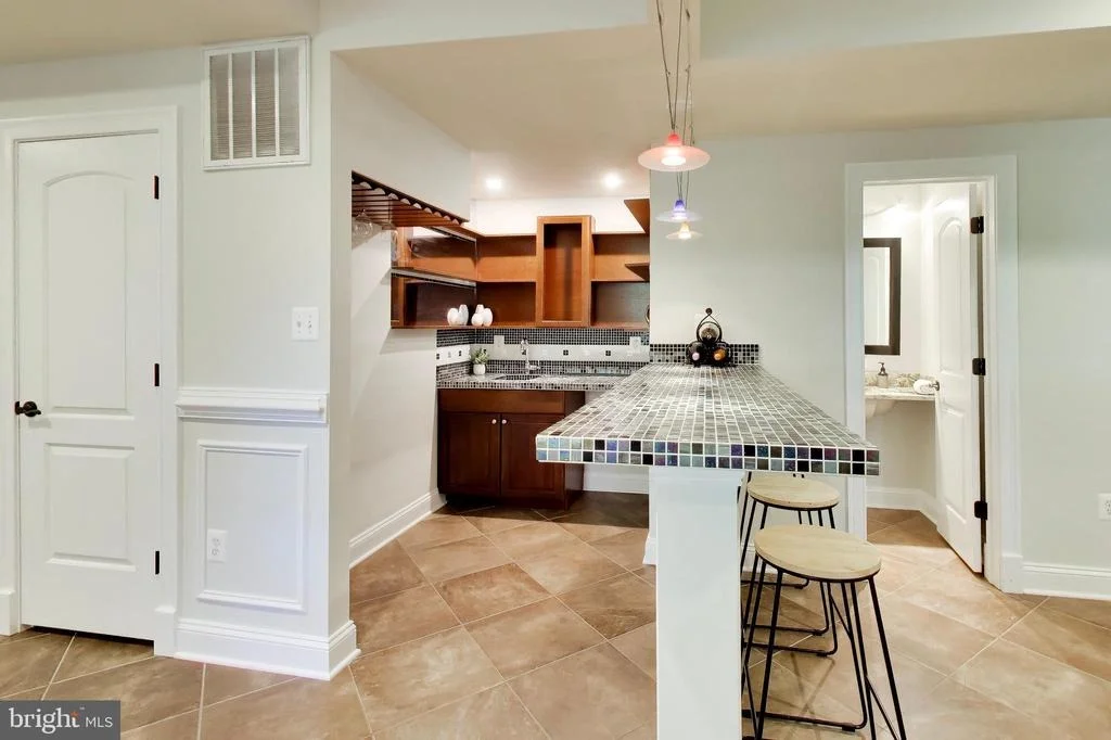 Photo of 6639 LOCUST WAY