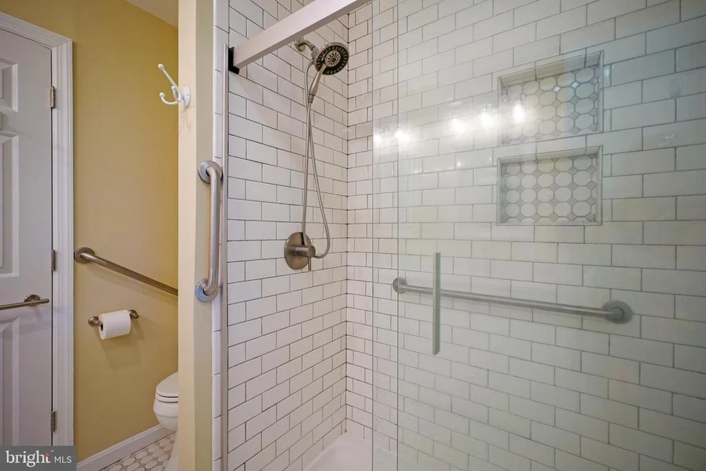 Photo of 72 GAINSBOROUGH DRIVE