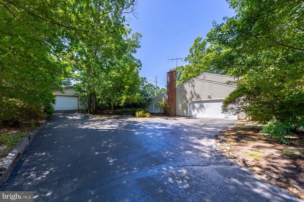Photo of 73 COLONIAL TERR