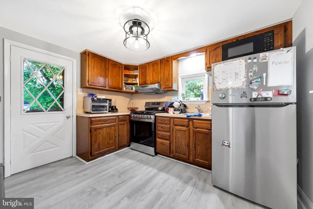 Photo of 27 ELM AVENUE