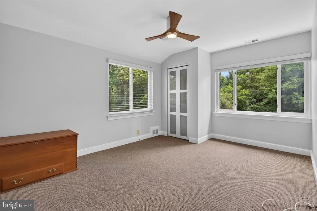 Photo of 432 ARGYLE DRIVE