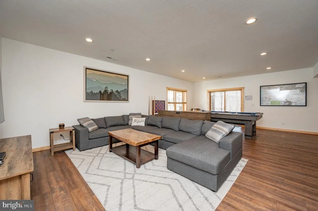 Photo of 828 N CAMP RD