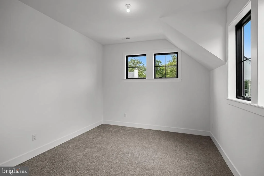 Photo of 6 CHAPEL AVENUE