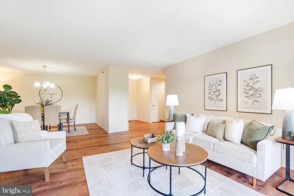 Photo of Unit 3621 at 15115 INTERLACHEN DRIVE