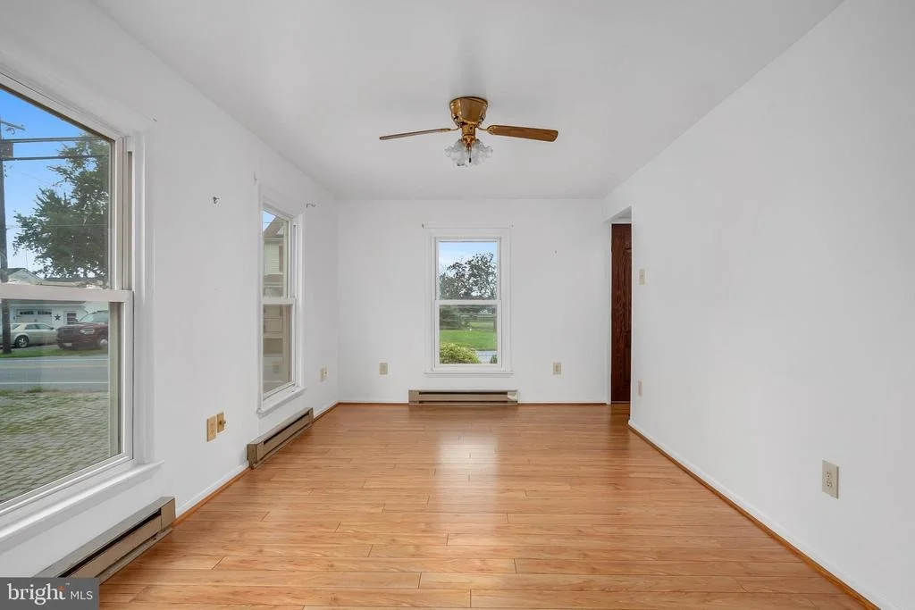 Photo of 6047 MIDDLEBURG ROAD