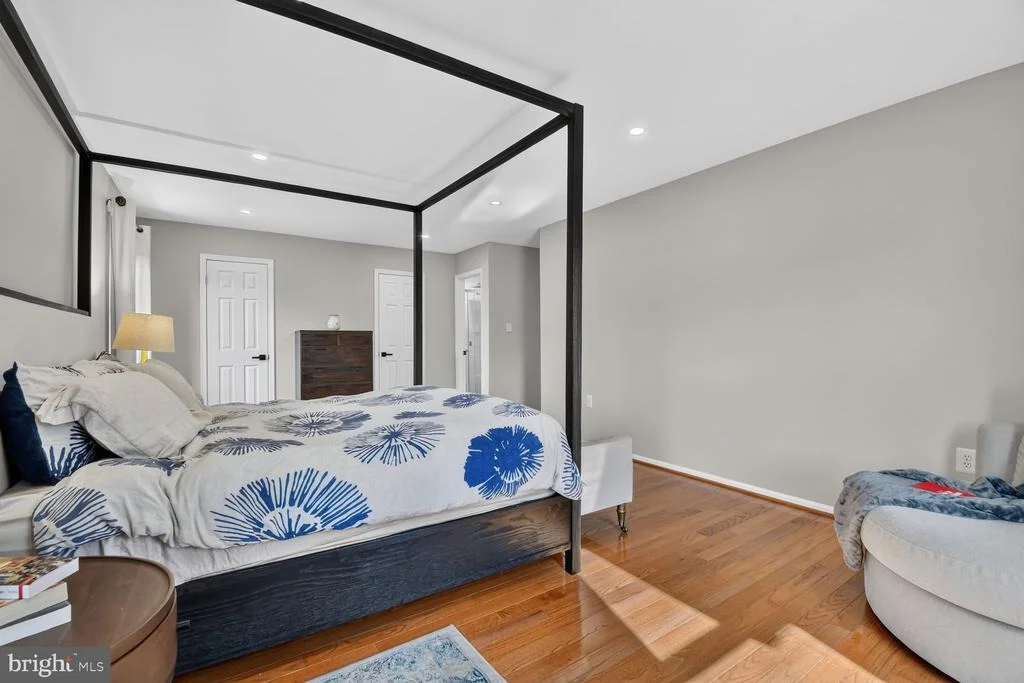 Photo of 9 RICHVIEW COURT